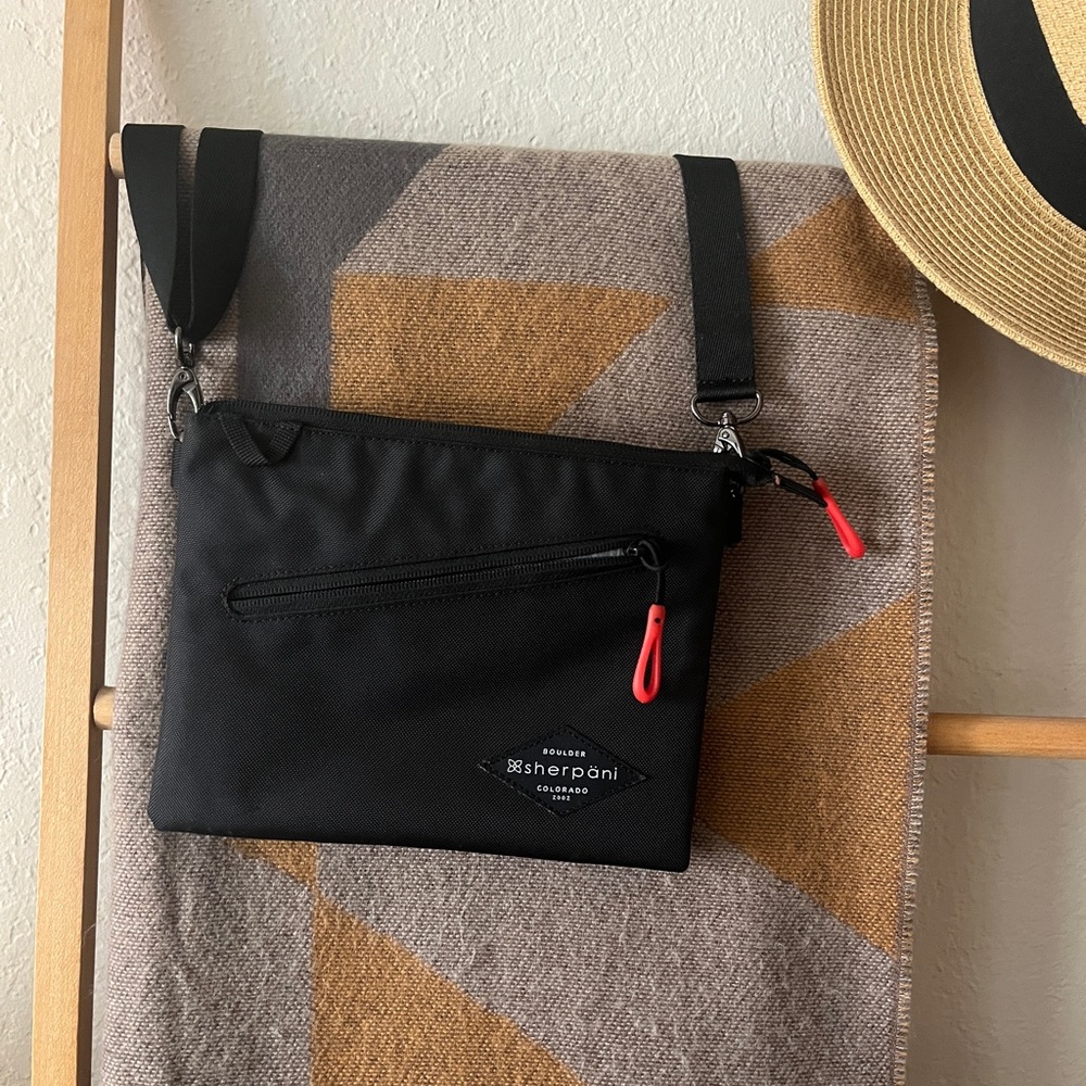 Sherpani Zoom Small Crossbody Purse Bag